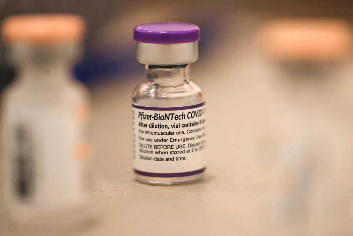 A vial of the Pfizer-BioNTech COVID-19 vaccine is seen in a file photograph. (Justin Sullivan/Getty Images)