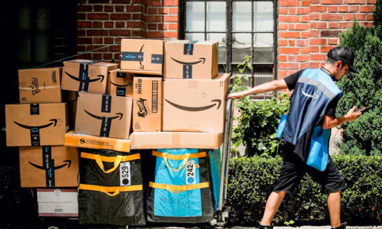 New Westminster BC Police Baiting ‘Porch Pirates’ With Packages