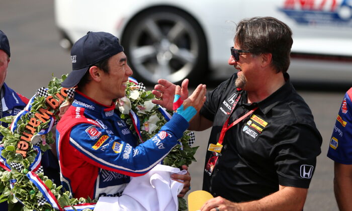 IndyCar Series driver Takuma Sato (left) celebrates with team owner Michael Andretti after winning the 101st Running of the Indianapolis 500 at Indianapolis Motor Speedway, Indianapolis, Ind., USA, on May 28, 2017. (Mark J. Rebilas-USA TODAY Sports/Reuters)