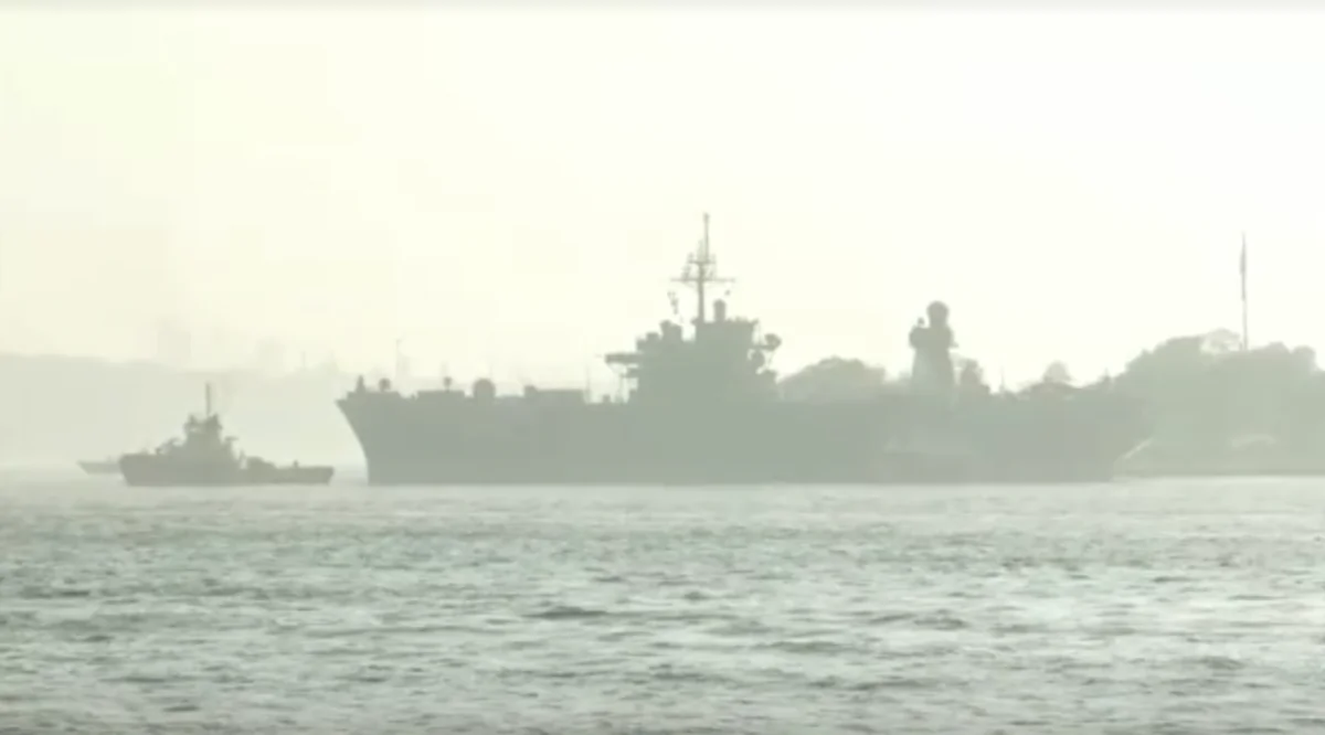 U.S. warship USS Mount Whitney prepares to sail through the Bosporus Strait in Turkey toward the Black Sea on Nov. 4, 2021. (Reuters/Screenshot via NTD)