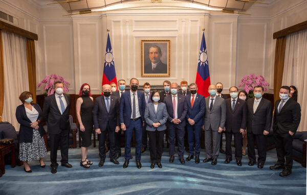 Epoch Times Photo