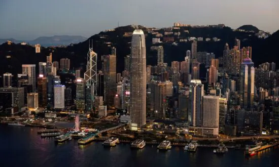 China Cuts Key Interest Rates as Economic Growth Wanes