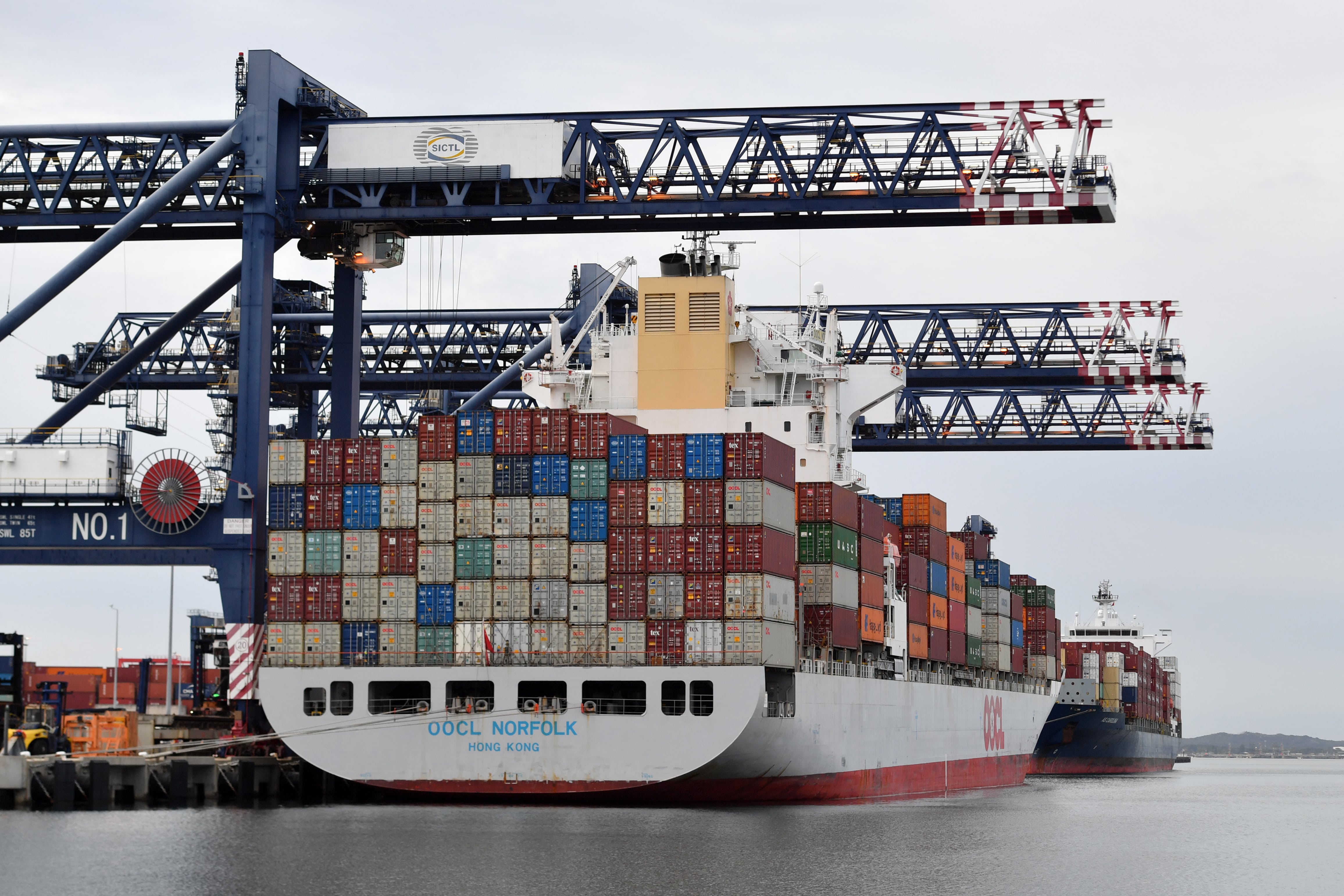 'Unhelpful and Inaccurate': Australian Union Rebukes ACCC's Comments on Strikes Worsening Port Delays - Vimarsana News
