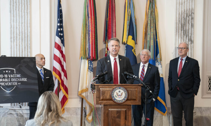 Senator Roger Marshall (R-Kan.) calls for members of the military who chose to not get the COVID-19 vaccine to not be dishonorably discharged during a news conference in the Russell Senate Office Building on Capitol Hill, Washington, D.C. on Nov. 4, 2021. (Sarah Silbiger/Getty Images)