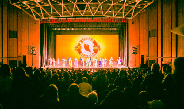 shen-yun-curtain call