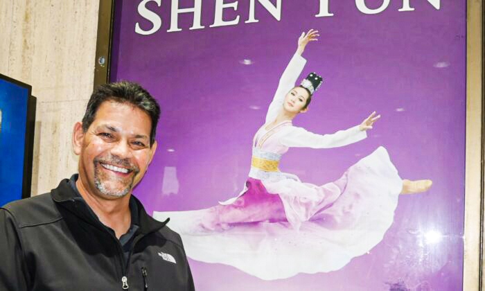 Shen Yun Performing Arts  Shen Yun Review: Shen Yun Director Is  Extraordinary.