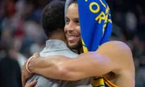 NBA Roundup: Warriors Beat Rockets to Improve to 8–1