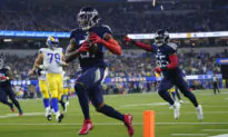 Defense Carries Titans Past Rams 28-16 for 5th Straight Win