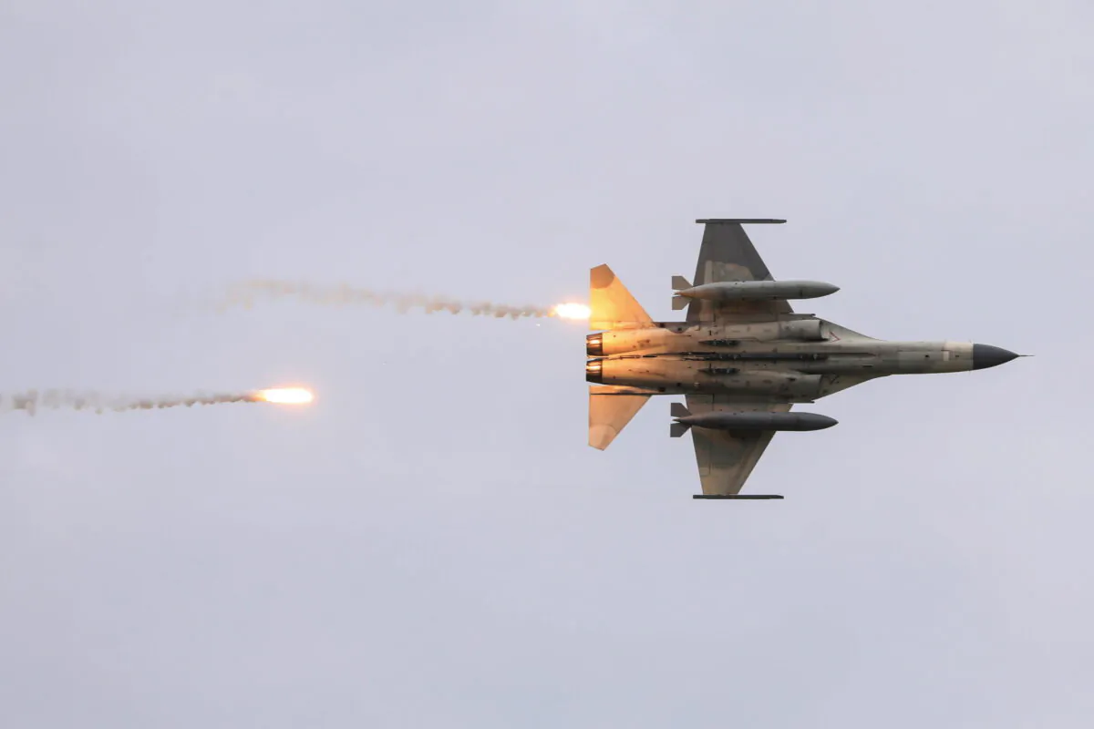 Taiwanese domestically built Indigenous Defense Fighters (IDF) take part in the live-fire, anti-landing Han Kuang military exercise, which simulates an enemy invasion, in Taichung, Taiwan on July 16, 2020. (Reuters/Ann Wang)