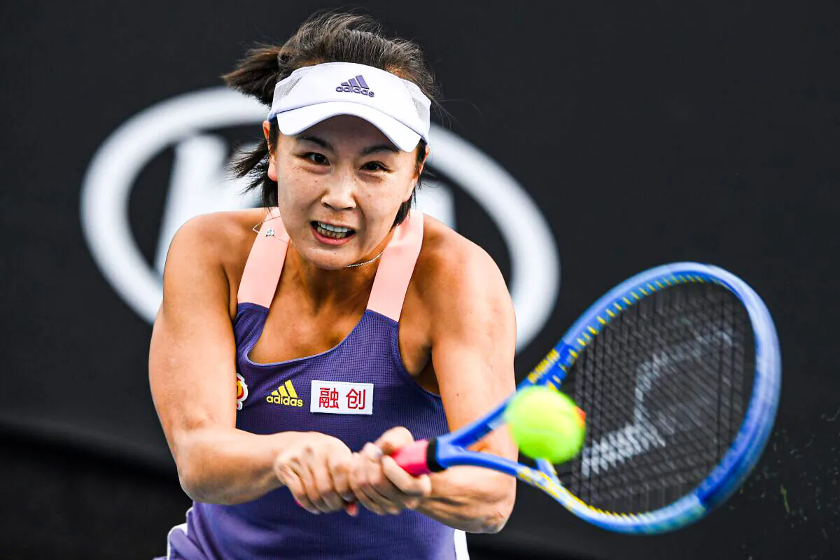 China's Peng Shuai hits a return during a match at the Australian Open tennis tournament in Melbourne on January 21, 2020. (GREG WOOD/AFP via Getty Images)