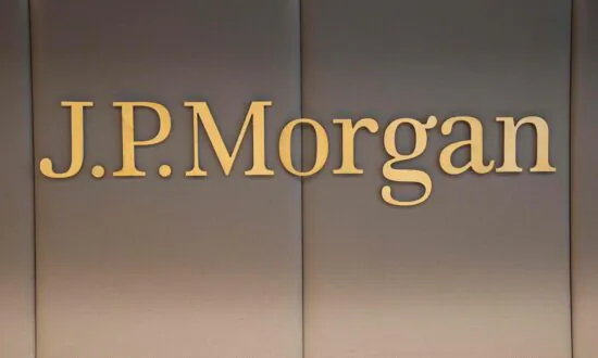 Chart Wars: Will Bank of America or JPMorgan Soar Higher on a Break of This Key Pattern?