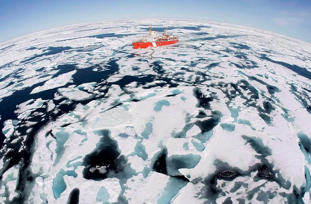 The Canadian Coast Guard icebreaker Louis S. St-Laurent makes its way through the ice in Baffin Bay, July 10, 2008. (The Canadian Press/Jonathan Hayward)