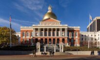 5 Lawmakers Banned from Massachusetts State House Over Vaccine Mandate
