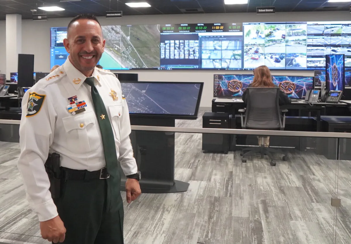 Lee County, Fla. Sheriff Carmine Marceno demonstrates the capabilities of the Real Time Intelligence Center on Nov. 9, 2021. (Jann Falkenstern The Epoch Times)