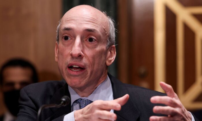 U.S. Securities and Exchange Commission (SEC) Chair Gary Gensler testifies before a Senate Banking, Housing, and Urban Affairs Committee oversight hearing on the SEC on Capitol Hill in Washington on Sept. 14, 2021. (Evelyn Hockstein/Reuters)