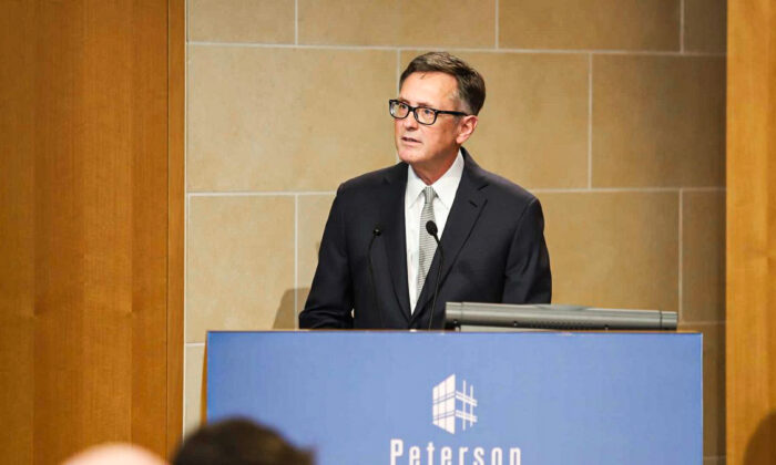 Federal Reserve Vice Chairman Richard H. Clarida presents his insights on the economic outlook and monetary policy at the Peterson Institute in Washington, on Oct. 25, 2018. (Jeremey Tripp/Peterson Institute)