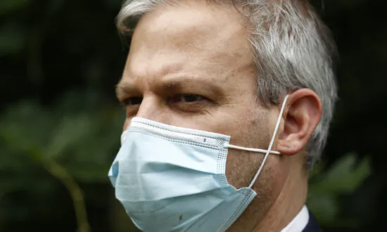 Vic Chief Health Officer Denies Involvement in Push to Mandate Boosters