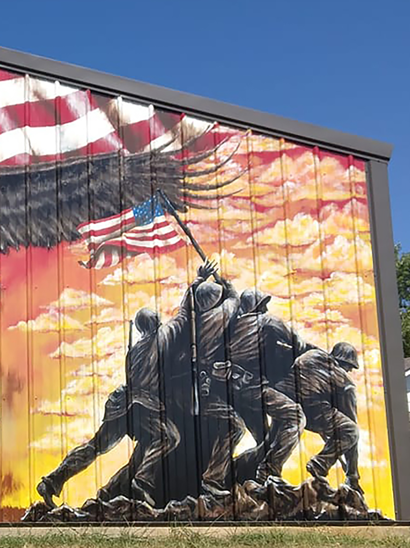 Missouri Artist Paints Huge Patriotic ‘Tribute Mural’ With Iwo Jima ...