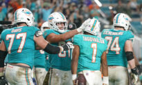A Stunner: Miami Wins 2nd Straight, Tops Ravens 22–10