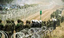 Polish PM Calls for ‘Concrete Steps’ From NATO Amid Belarus Border Crisis