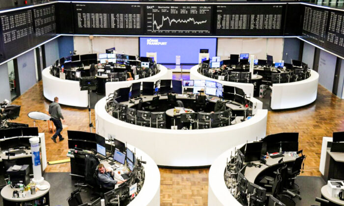 The German share price index DAX graph is pictured at the stock exchange in Frankfurt, Germany on Nov. 11, 2021. (Staff/Reuters)