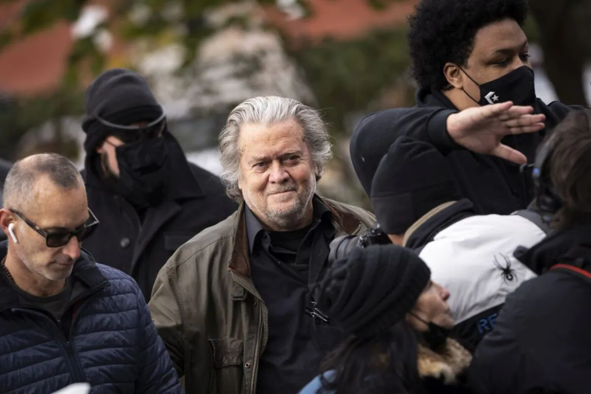 Former Trump adviser Steve Bannon arrives to turn himself in at the FBI Washington Field Office on November 15, 2021, in Washington. (Drew Angerer/Getty Images)
