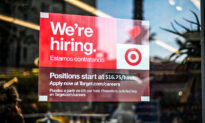Worker Shortages Drive Companies to Boost Benefits Amid Holiday Hiring