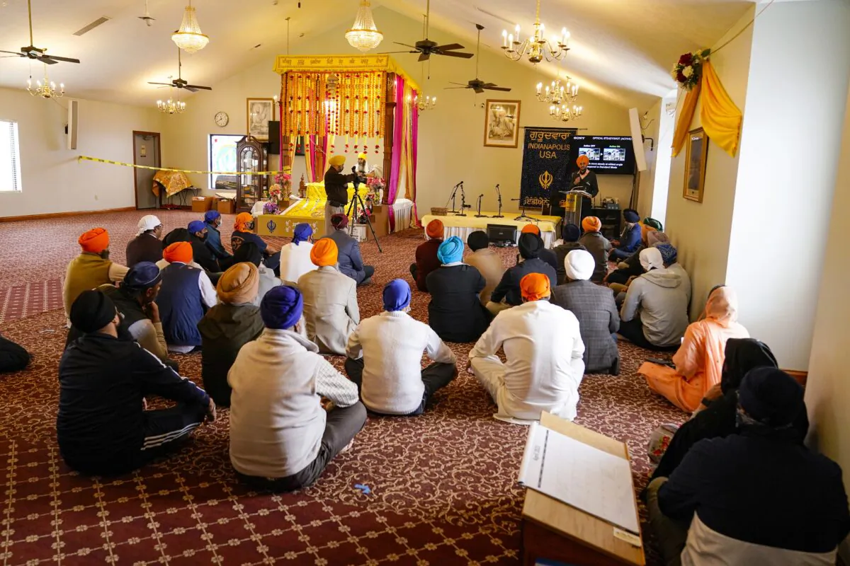 Members of the Sikh Coalition gather at the Sikh Satsang of Indianapolis in Indianapolis, on April 17, 2021. (Michael Conroy/AP Photo, File)