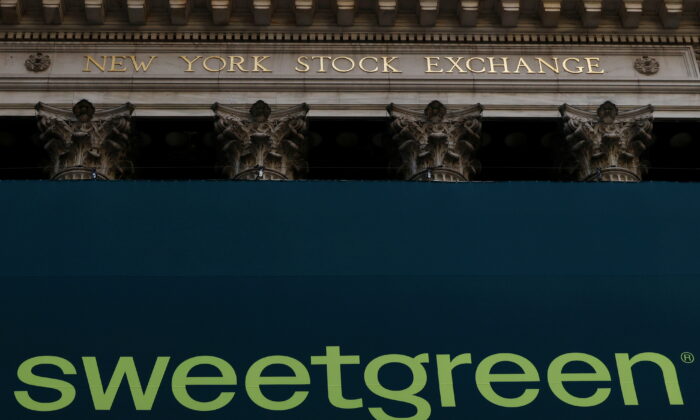  Sweetgreen logo is displayed on a banner, to celebrate the company's IPO, on the front facade of the New York Stock Exchange (NYSE) in New York City, on Nov. 18, 2021. (Shannon Stapleton/Reuters)