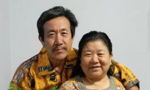 Chinese Couple Lose Everything After Local Officials Seize Their Farmland
