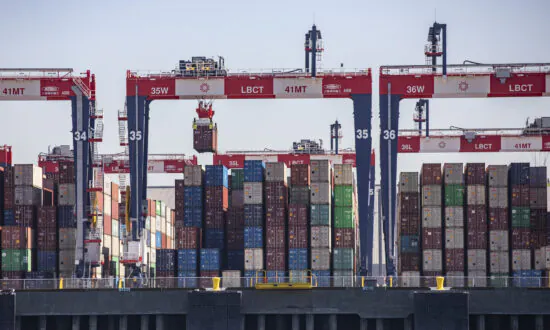 Citing Backlog Progress, Ports Again Delay Fines for Idling Containers