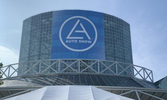 2021 LA Auto Show Begins at Convention Center After COVID-19 Hiatus