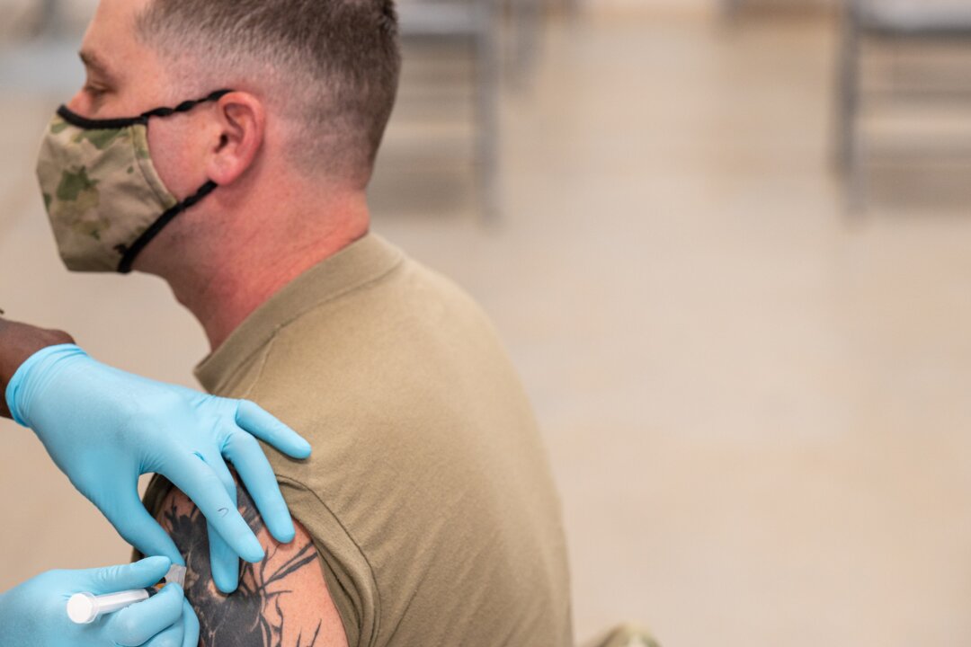 Scientists at Walter Reed Army Institute Develop Vaccine ‘Effective Against COVID-19 and All Variants, Including Omicron’