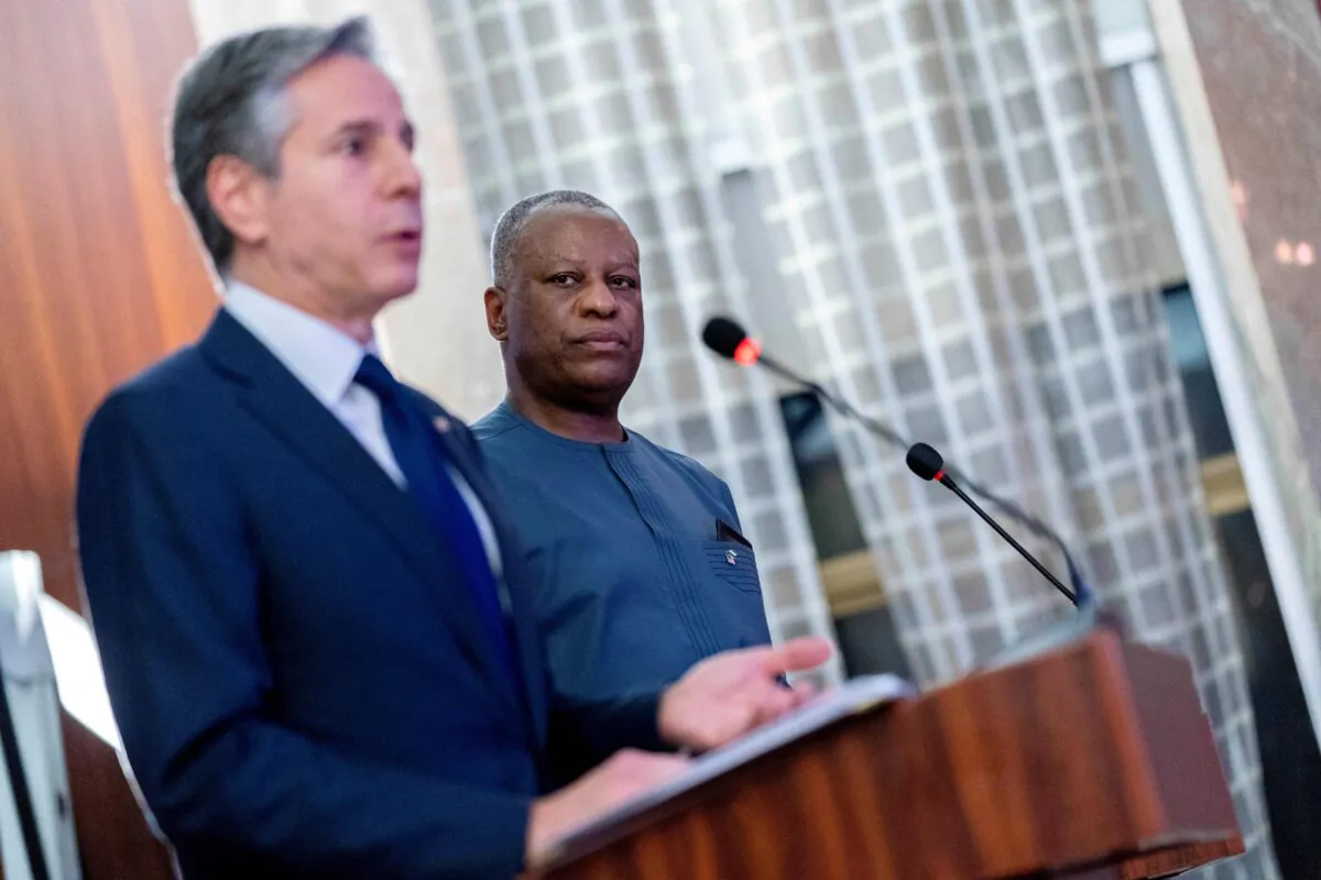 U.S. Secretary of State Antony Blinken (L) and Nigerian Foreign Minister Geoffrey Onyeama (R) speak during a conference at Aso Rock Presidential Villa in Abuja, Nigeria, on Nov. 18, 2021. (Andrew Harnik /POOL/AFP via Getty Images)
