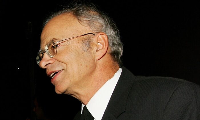 Peter Singer attends Time Magazine's 100 Most Influential People celebration in New York City on May 8, 2006.  (Evan Agostini/Getty Images)