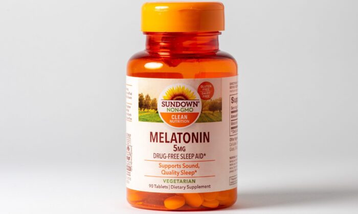 Melatonin’s multiple
actions as an antiinflammatory,
antioxidant, and antiviral
(against other viruses)
make it a reasonable
choice for use. (AlessandraRC/Shutterstock)