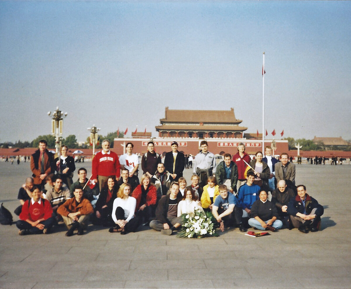 Falun Gong practitioners from 12 countries pose for a group photo before making an appeal at Tiananmen Square in Beijing, on Nov. 20, 2001. (Courtesy of Adam Leining)