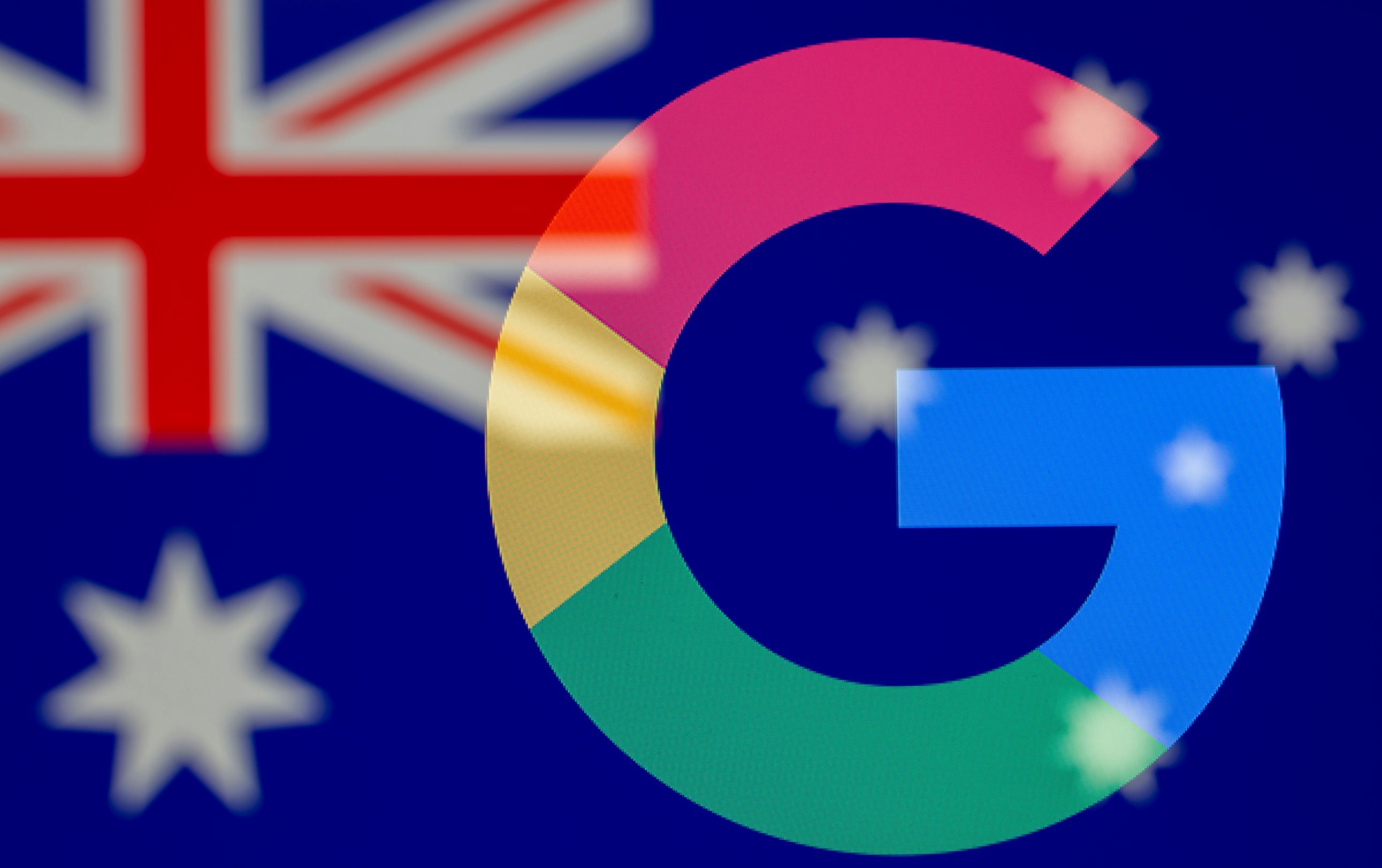 Australian Tycoon to Help Small Publishers Strike Deals With Google, Facebook - Vimarsana News