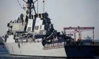US Guided-Missile Destroyer Sails Through Taiwan Strait Amid China Threat