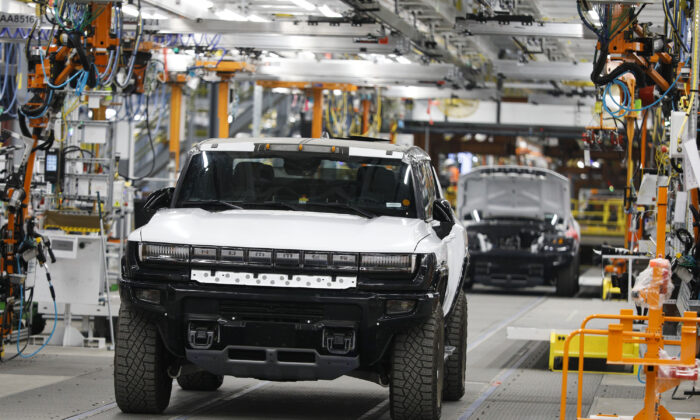 A GMC Hummer EV truck is shown at General Motors Factory Zero in Detroit, Mich.. on Aug. 5, 2021. (Bill Pugliano/Getty Images)
