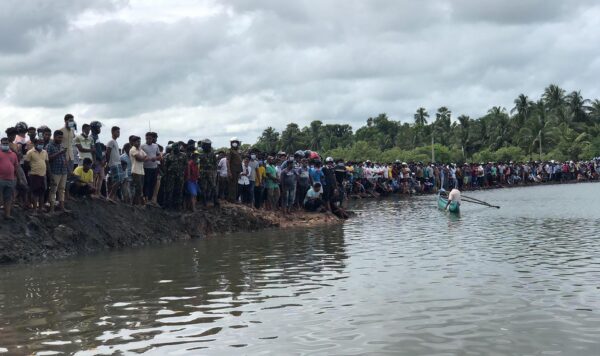 Sri_Lanka_Ferry_21327379302894
