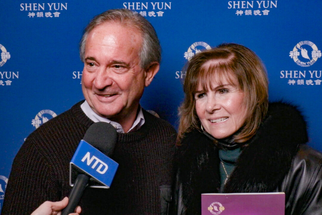 Francis and Jayne McEnerney at the Shen Yun performance at the State Theatre New Jersey, on Nov. 21, 2021. (NTD Television)