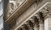 Stocks Stumble, Yields Choppy After US Jobs Report as Omicron Looms