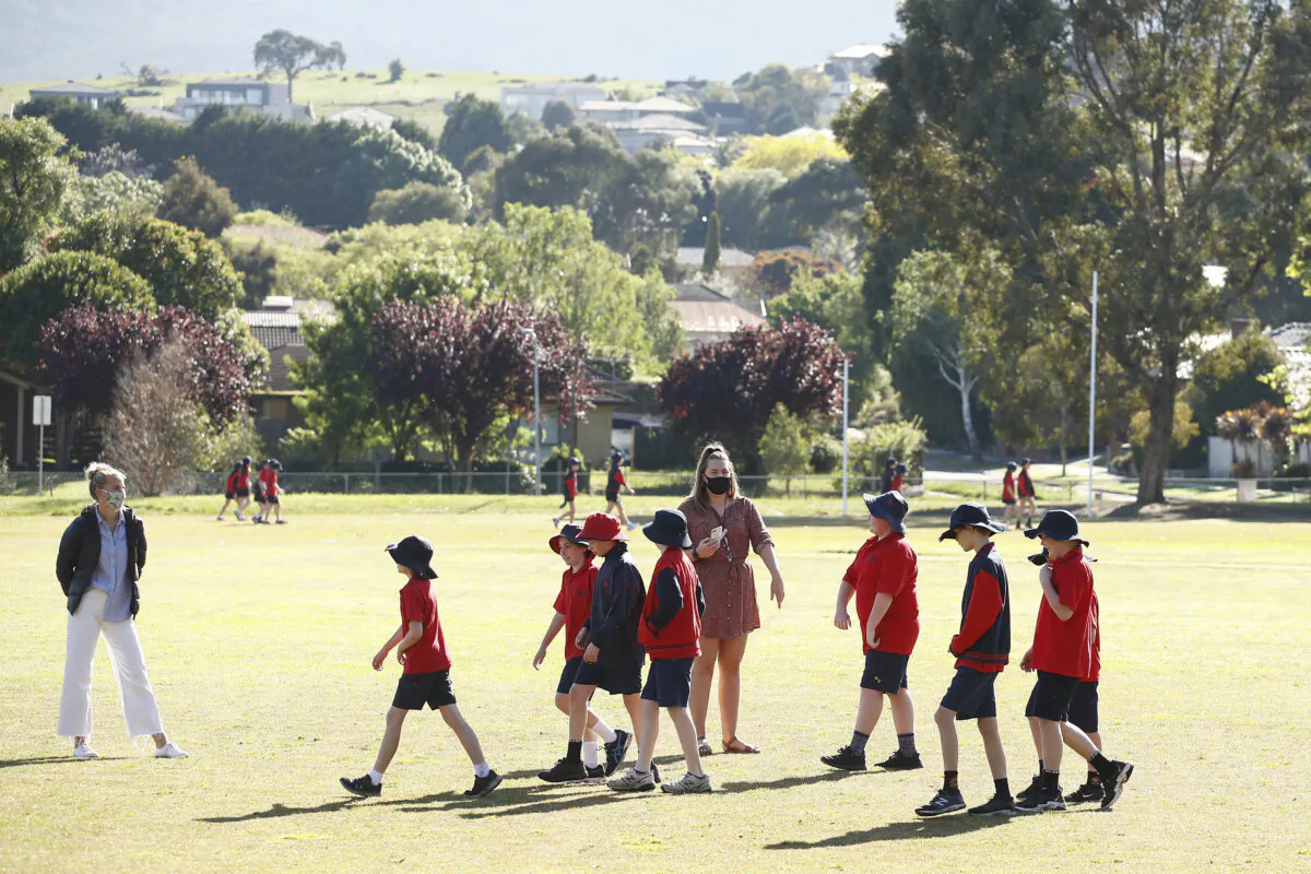 Students at Lysterfield Primary School in Melbourne, Australia on Oct. 12, 2020. (Photo by Daniel Pockett/Getty Images)