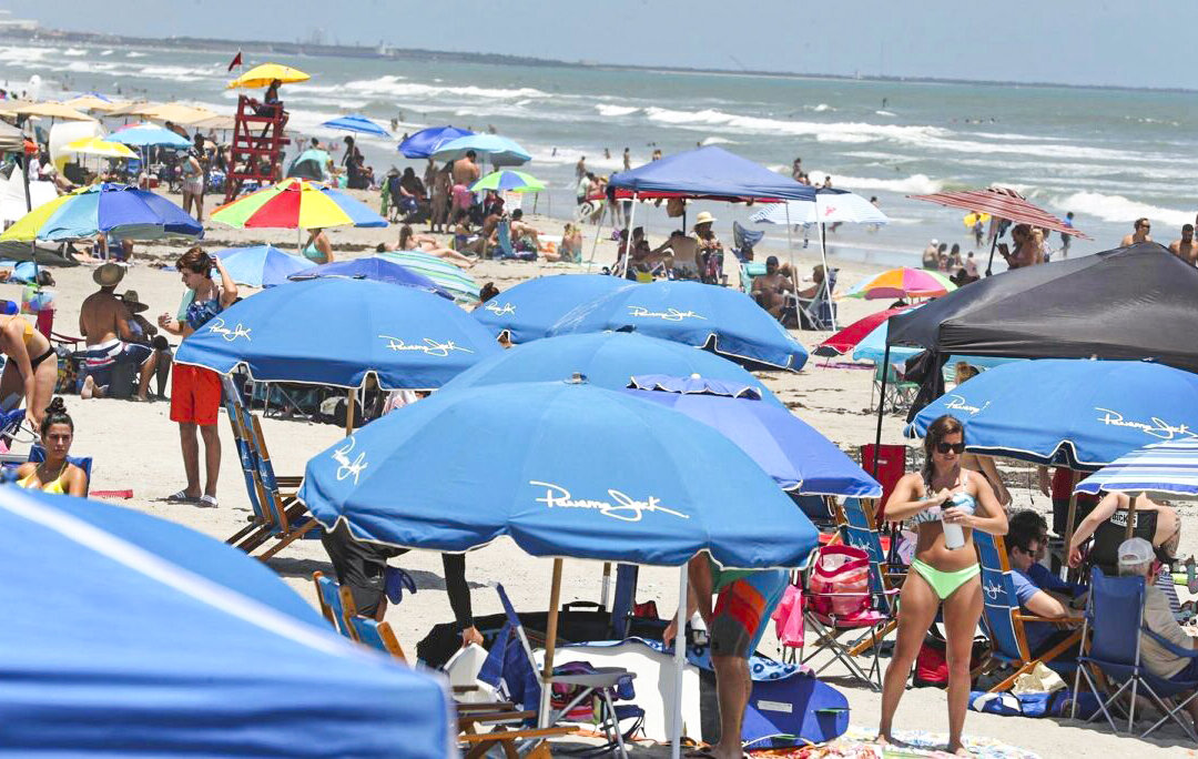 Tourists Flocking to Florida in Greater Numbers Than Before Pandemic