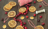 Deck the Halls (and Walls) With Fresh Cranberries for a Stunning Result