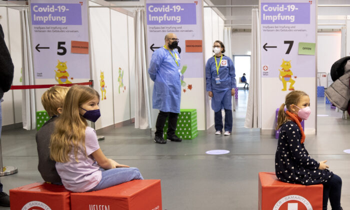 EU Regulator Backs Giving COVID-19 Shots to Children Aged 5 to 11