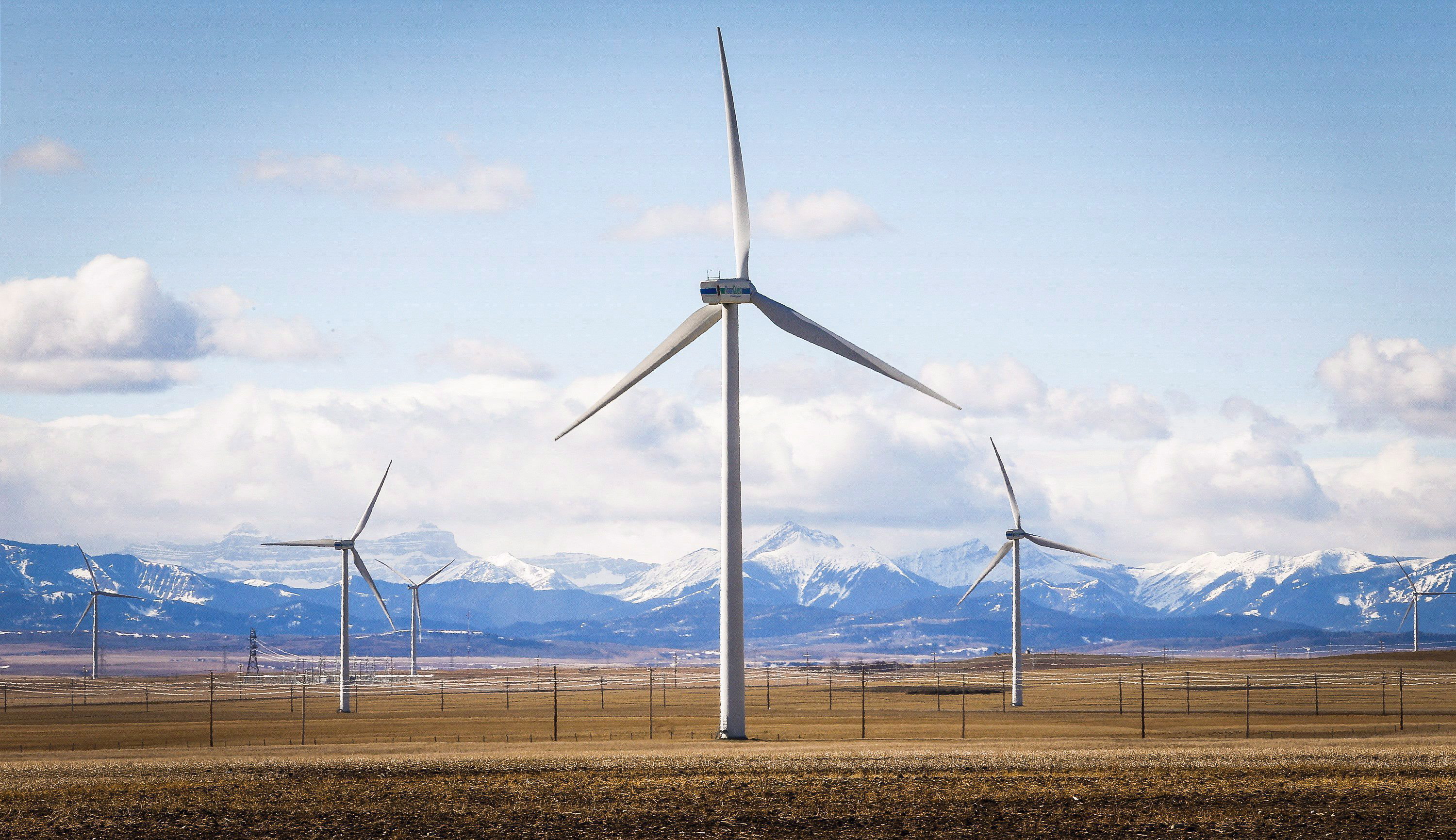 Energy Security Risks Won't Disappear With Change to Renewables: Expert - Vimarsana News
