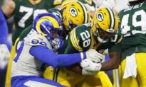 Packers Improve to 9–3 With Win Over Rams