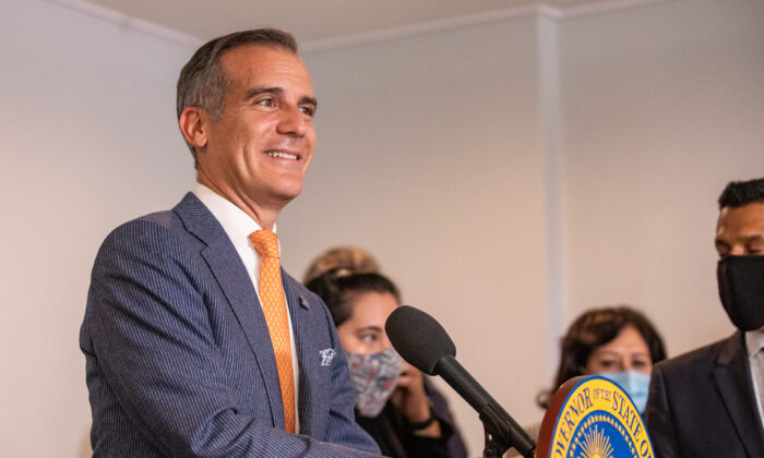 LA City Streets Speed Reduction Signed Into Law by Garcetti